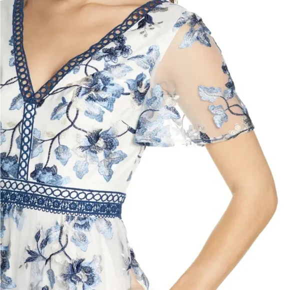 Chi Chi London Ashlee Embroidered Mesh Floral Dress 4 NWT - Picture 3 of 14